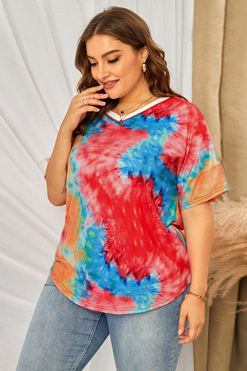 Plus Size Tie-Dye V-Neck Tee